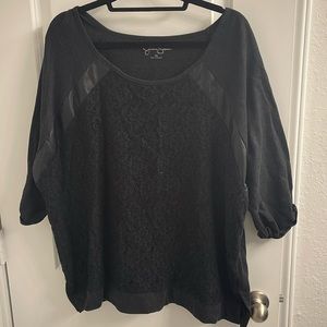 Jessica Simpson 3/4 sleeve sweater